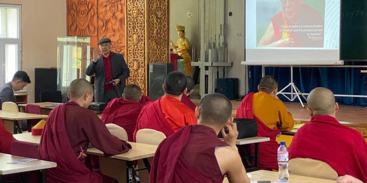 МОНГОЛЫН БУРХАН ШАШНЫ ДЭЭД СУРГУУЛИЙН ОЮУТНУУДАД СУРГАЛТ ЗОХИОН БАЙГУУЛЛАА