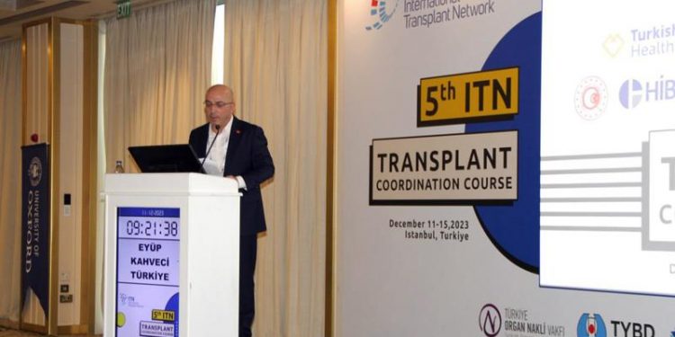 “Тархины үхэлтэй донорын илрүүлэг, менежмент” сэдэвт сургалтад хамрагдаж байна.